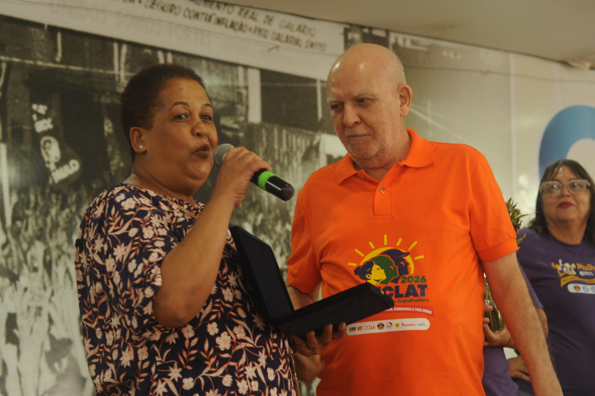 Vilma Nascimento Araújo com o presidente Miguel Torres