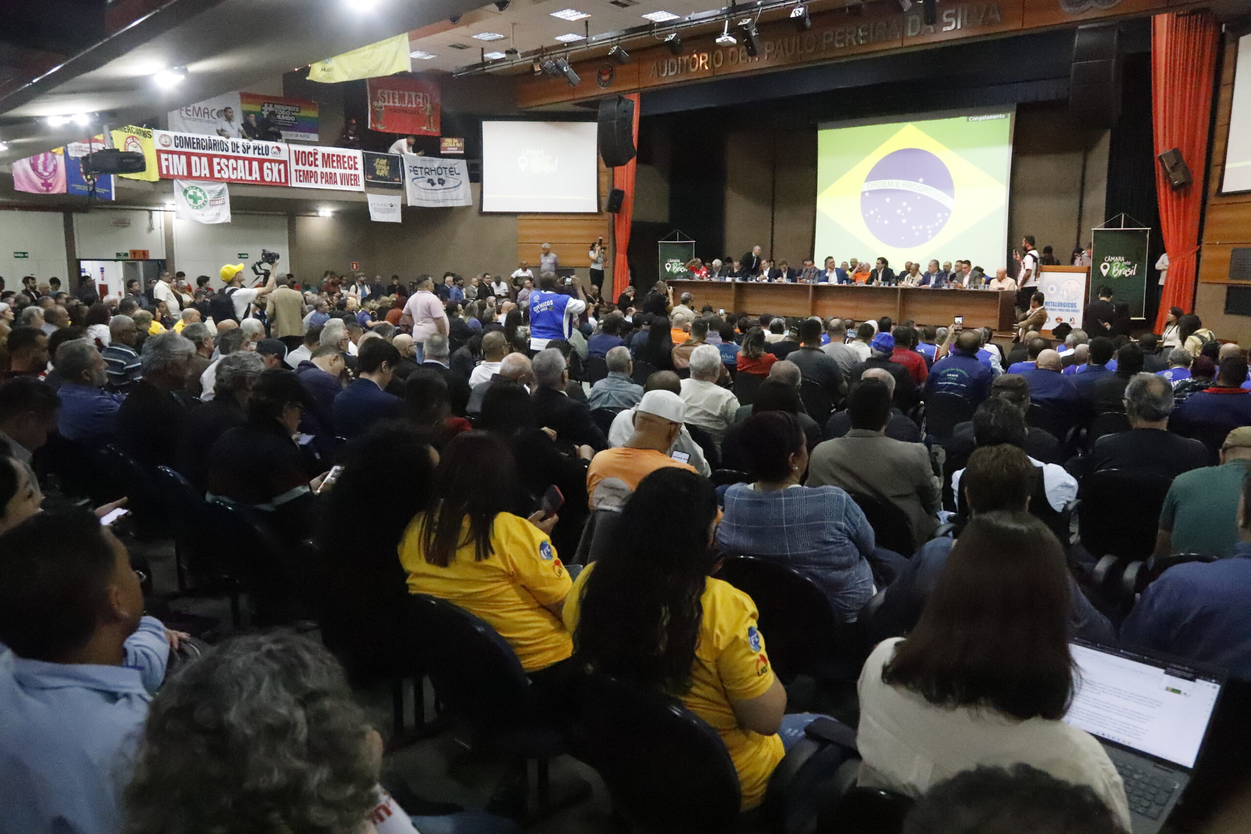 Força Sindical recebe debate nacional sobre jornada