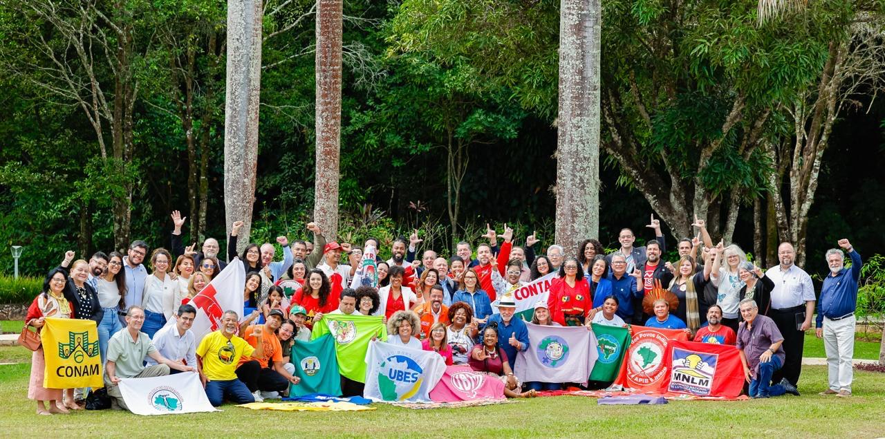 Lula recebe sindicalistas na Granja do Torto