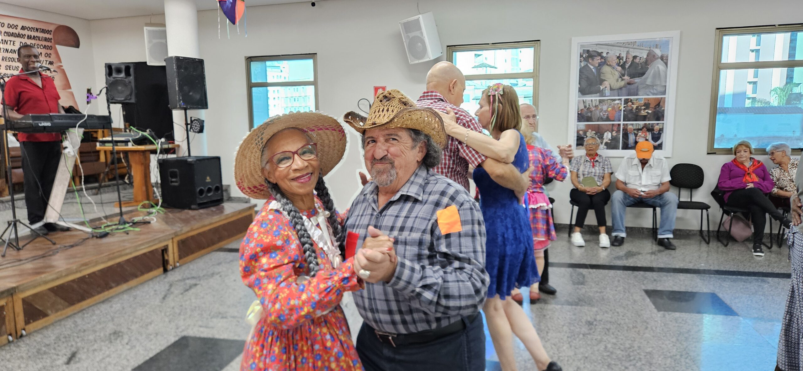 Sindnapi promove tradicional Baile Junino para associados em SP