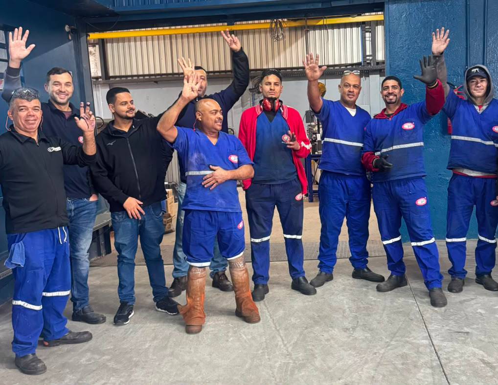 Na Cardan-Braz, base do diretor Josias