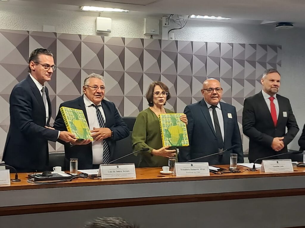 Projetos fortalecem reconhecimento dos frentistas no Congresso