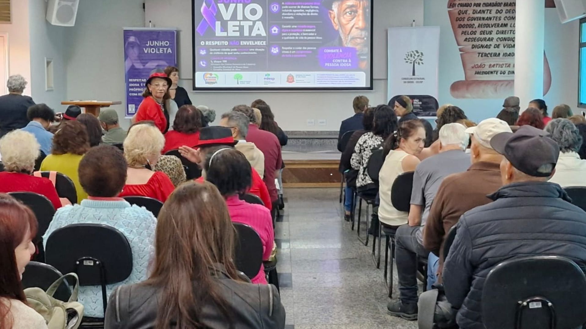 Sindnapi debate violência e direitos da pessoa idosa