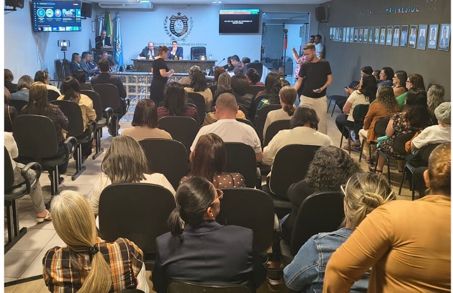 Servidores da educação cobram juros dos precatórios