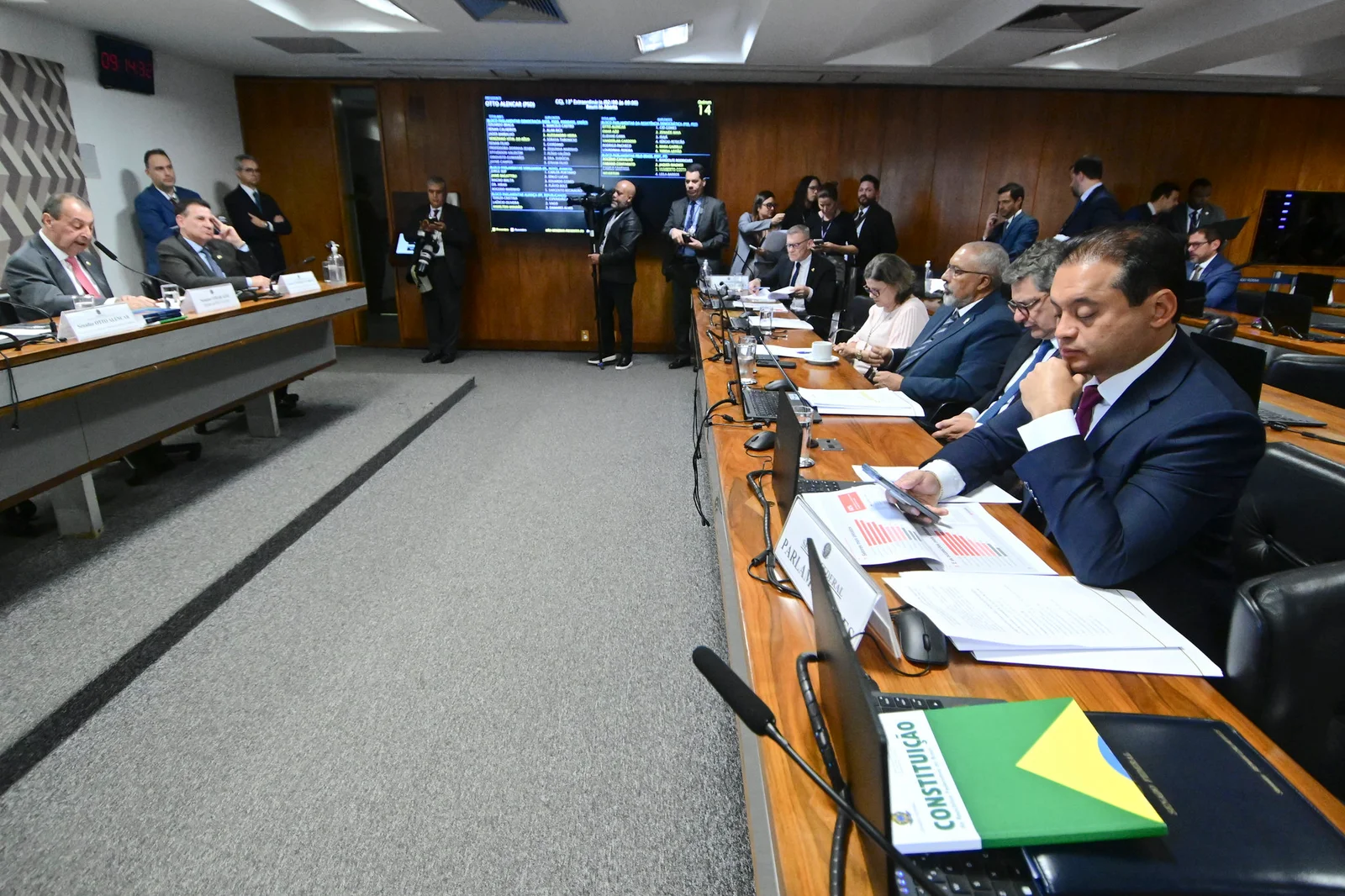 Centrais comemoram avanço das 40 horas no Senado