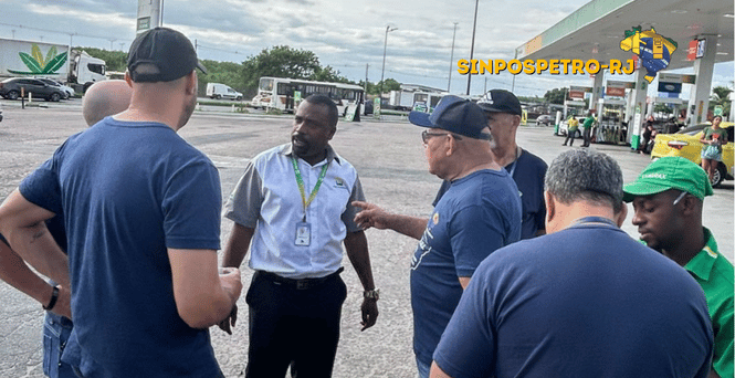 Frentistas encerram assembleias e cobram aumento real