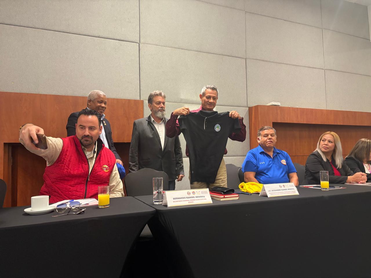 SINTRABOR participa de encontro sindical internacional no México