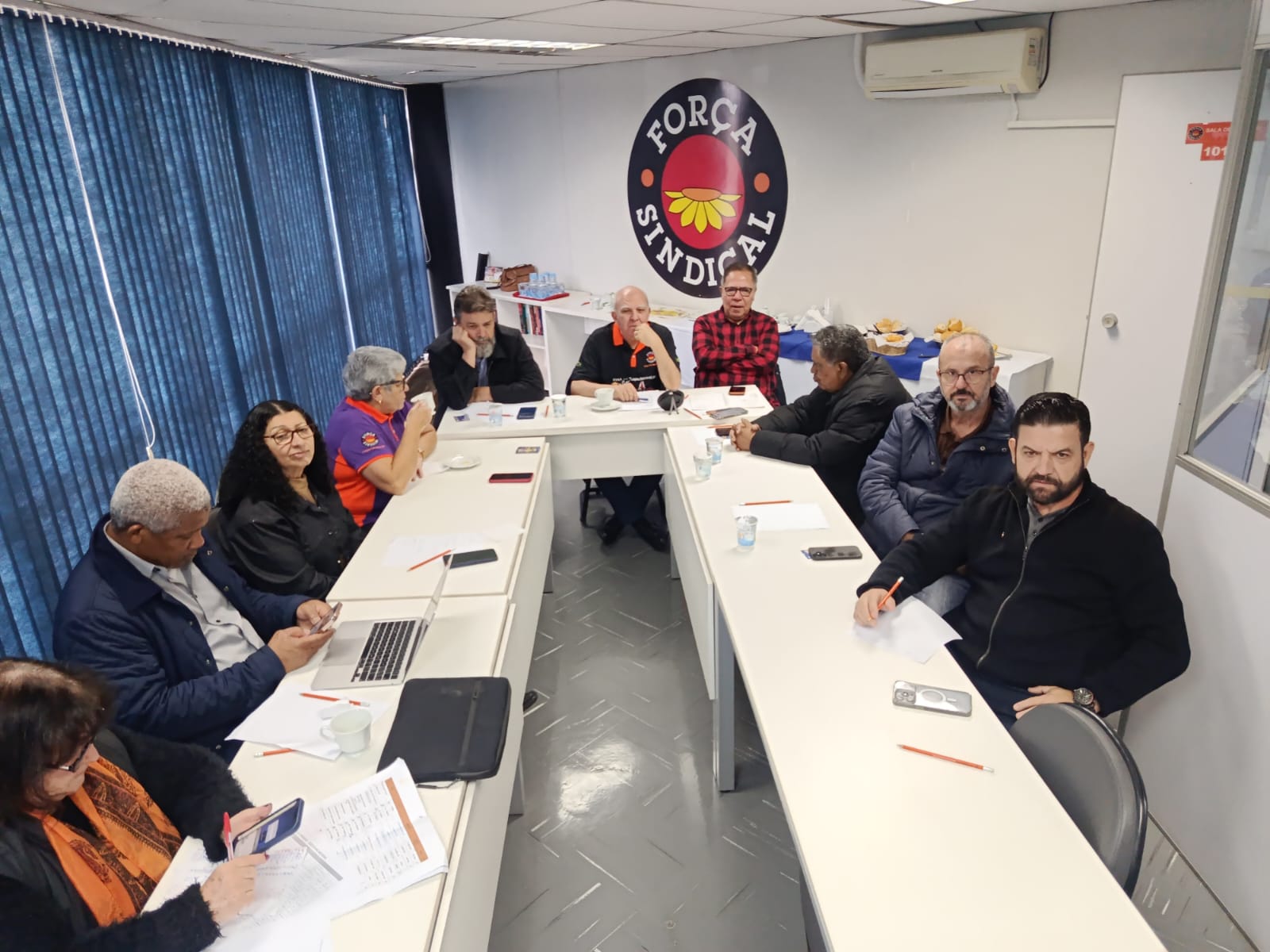Força Sindical debate conjuntura política com dirigentes