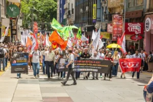 Centrais ampliam mobilização no Senado pelo fim da 6x1